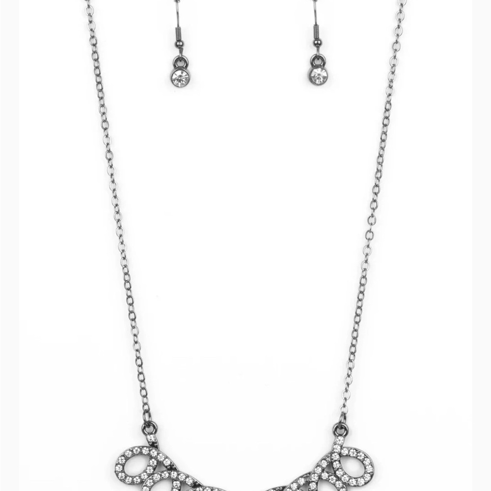 Elegant Silver Necklace with White Accents - Picture 2 of 4